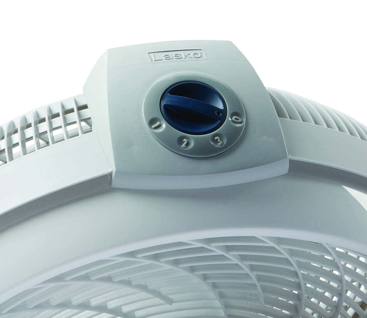 20 Inches 3 Speed White Pivoting Fan Q7874