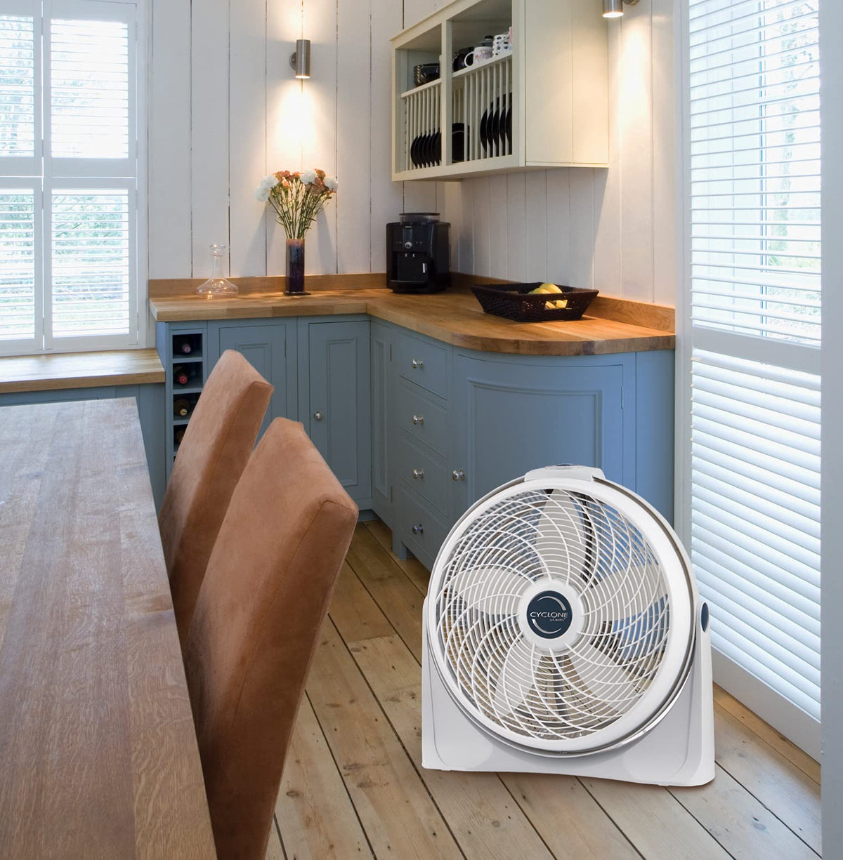20 Inches 3 Speed White Pivoting Fan Q7874