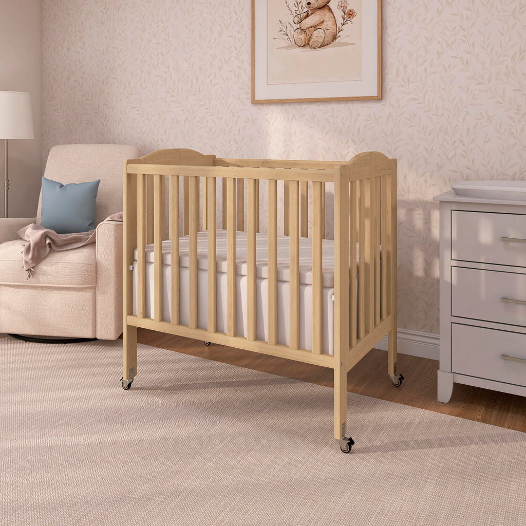 2-in-1 Portable Mini Crib with Mattress X9009
